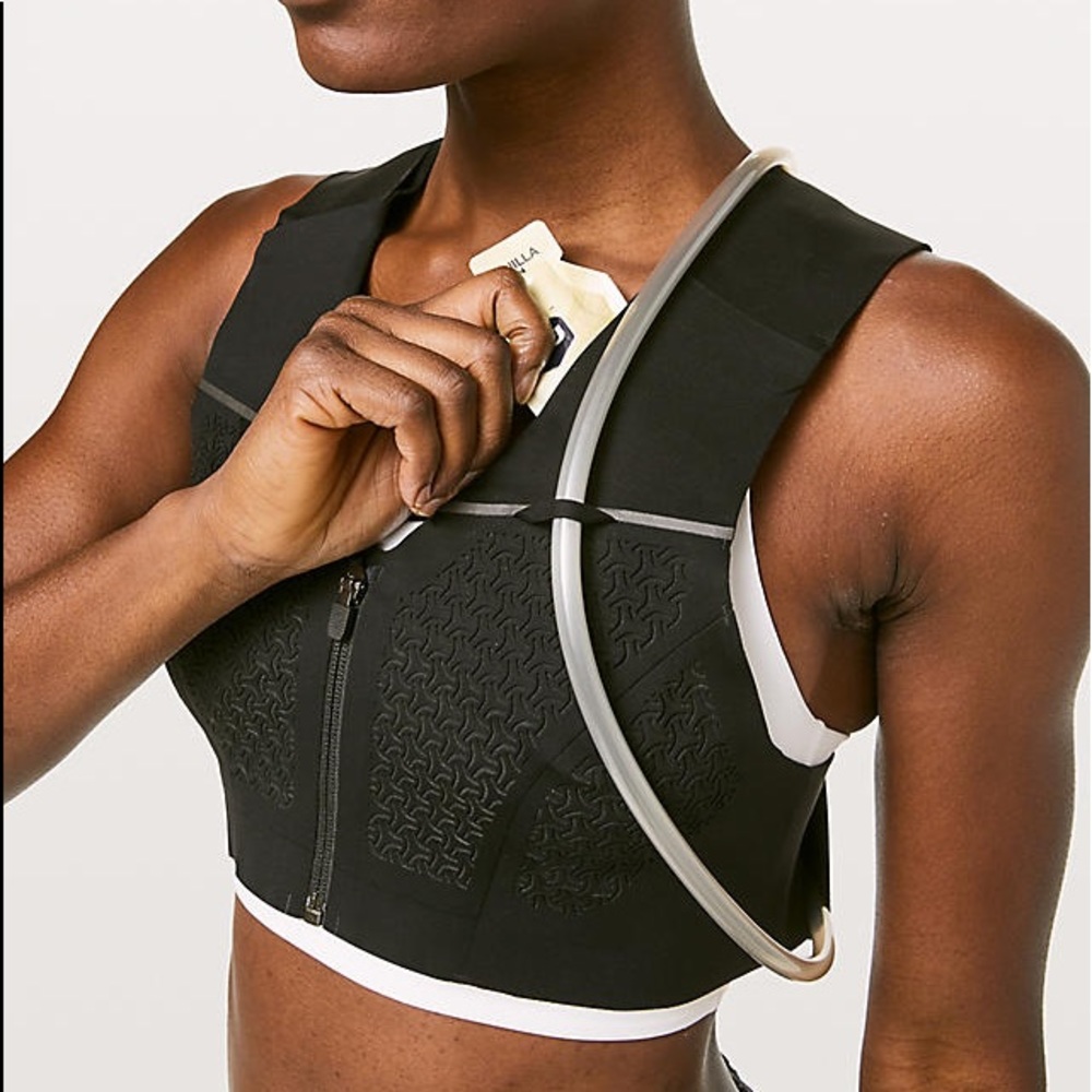 NWT- Lululemon Enlite Hydrainfinity vest, size medium